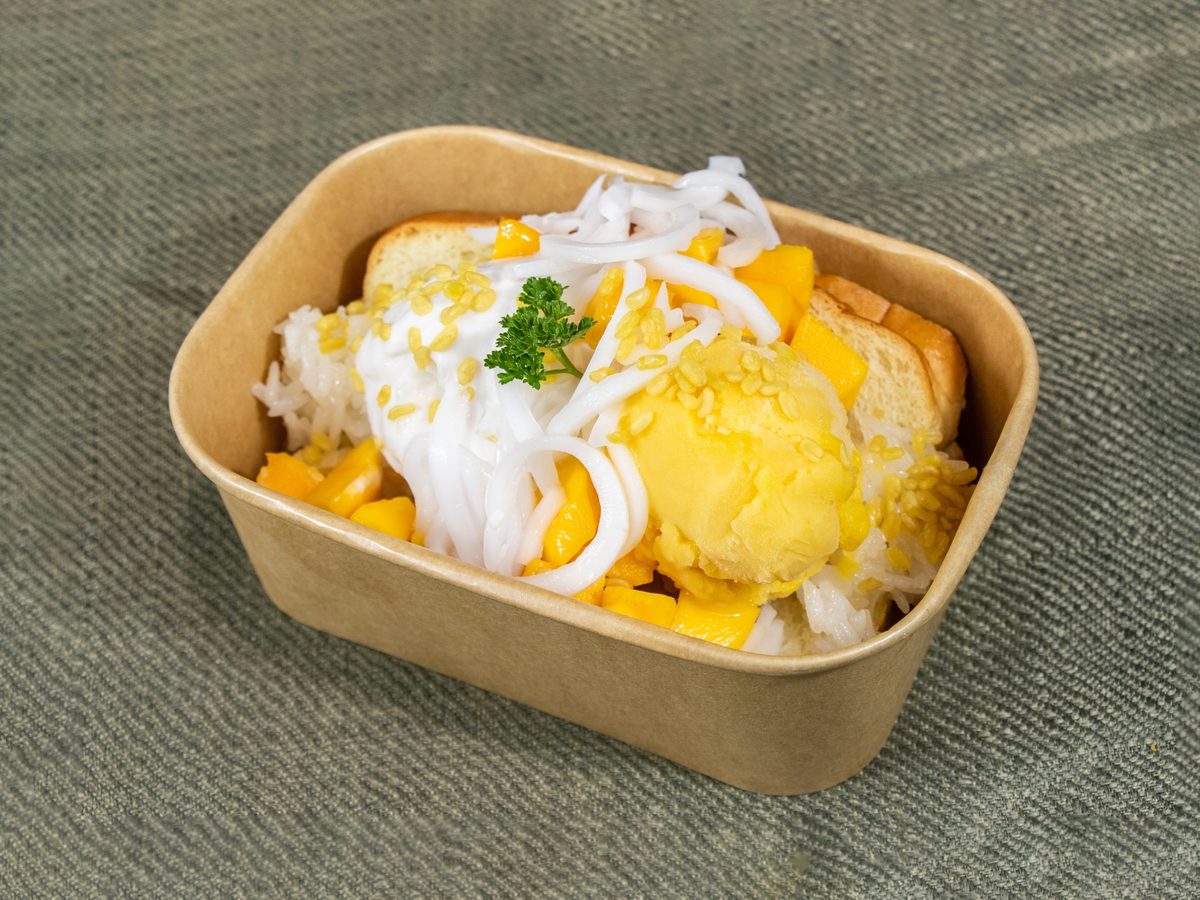 Mango de Coco (Ice Cream Bun)